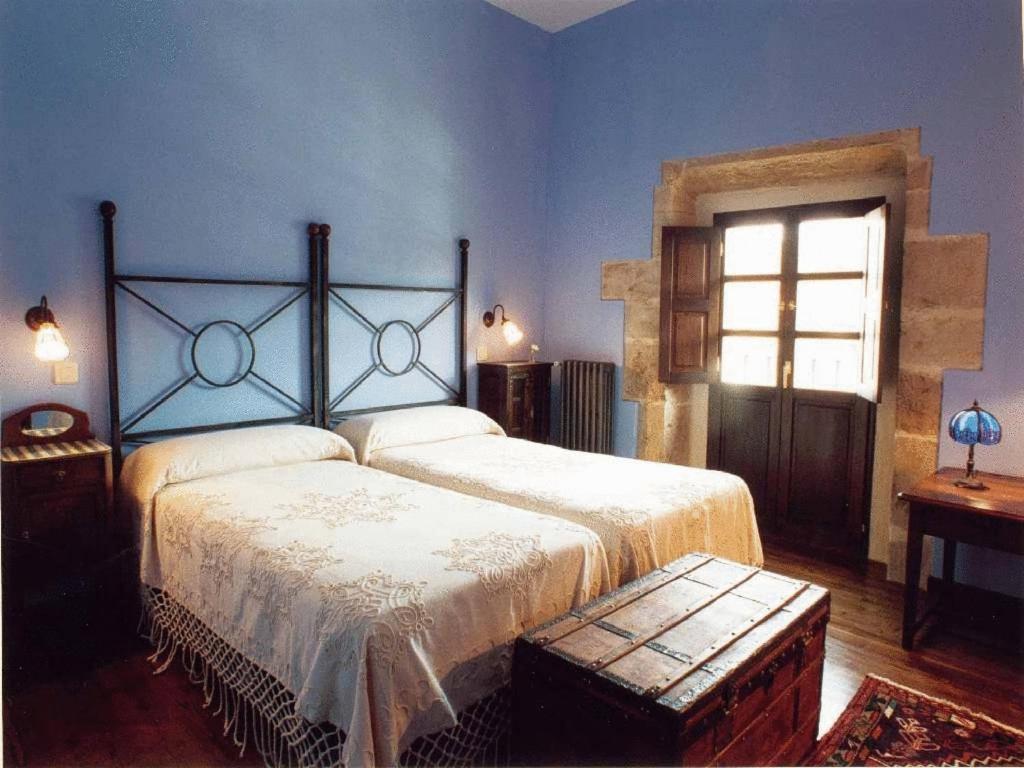 ホテル Casona De San Pantaleón de Aras エクステリア 写真